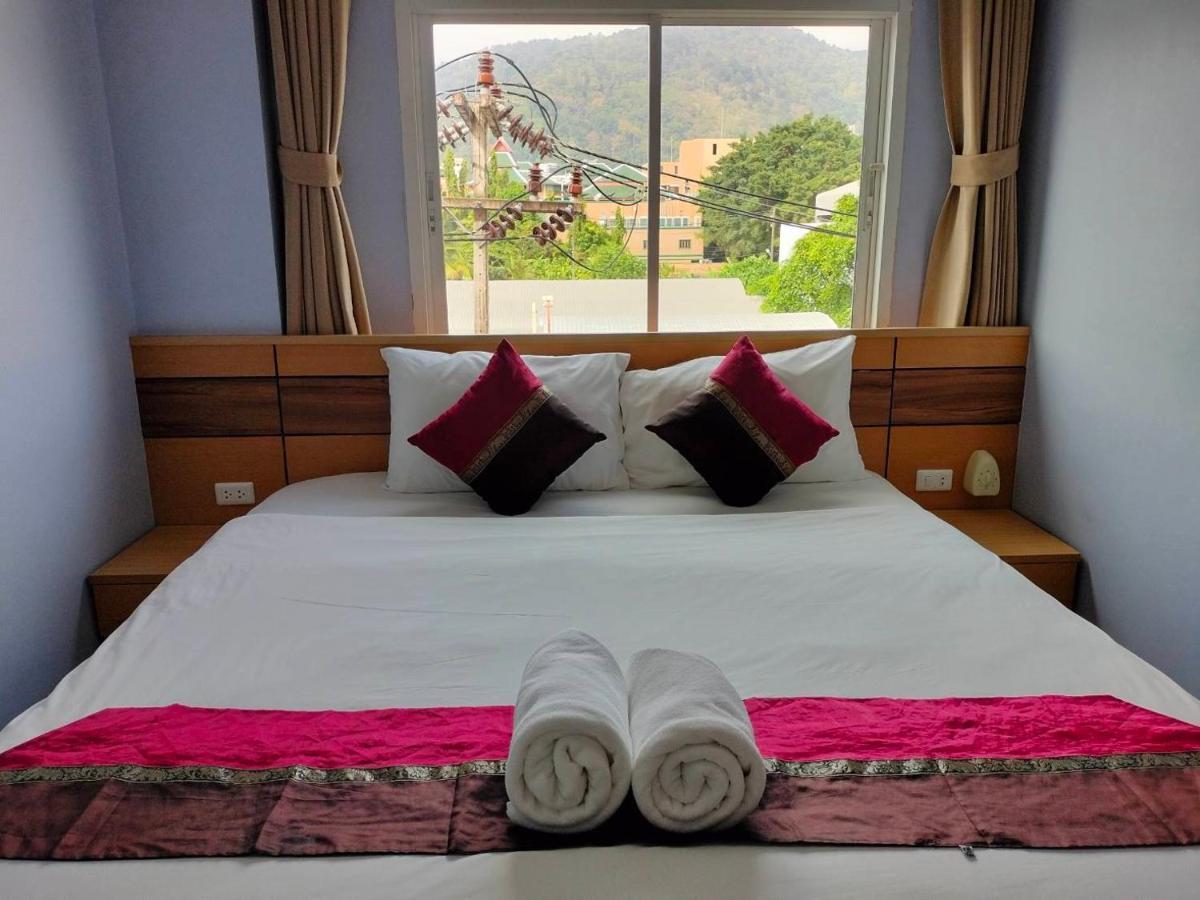Phusita Hotel - Sha Certified Patong Eksteriør bilde