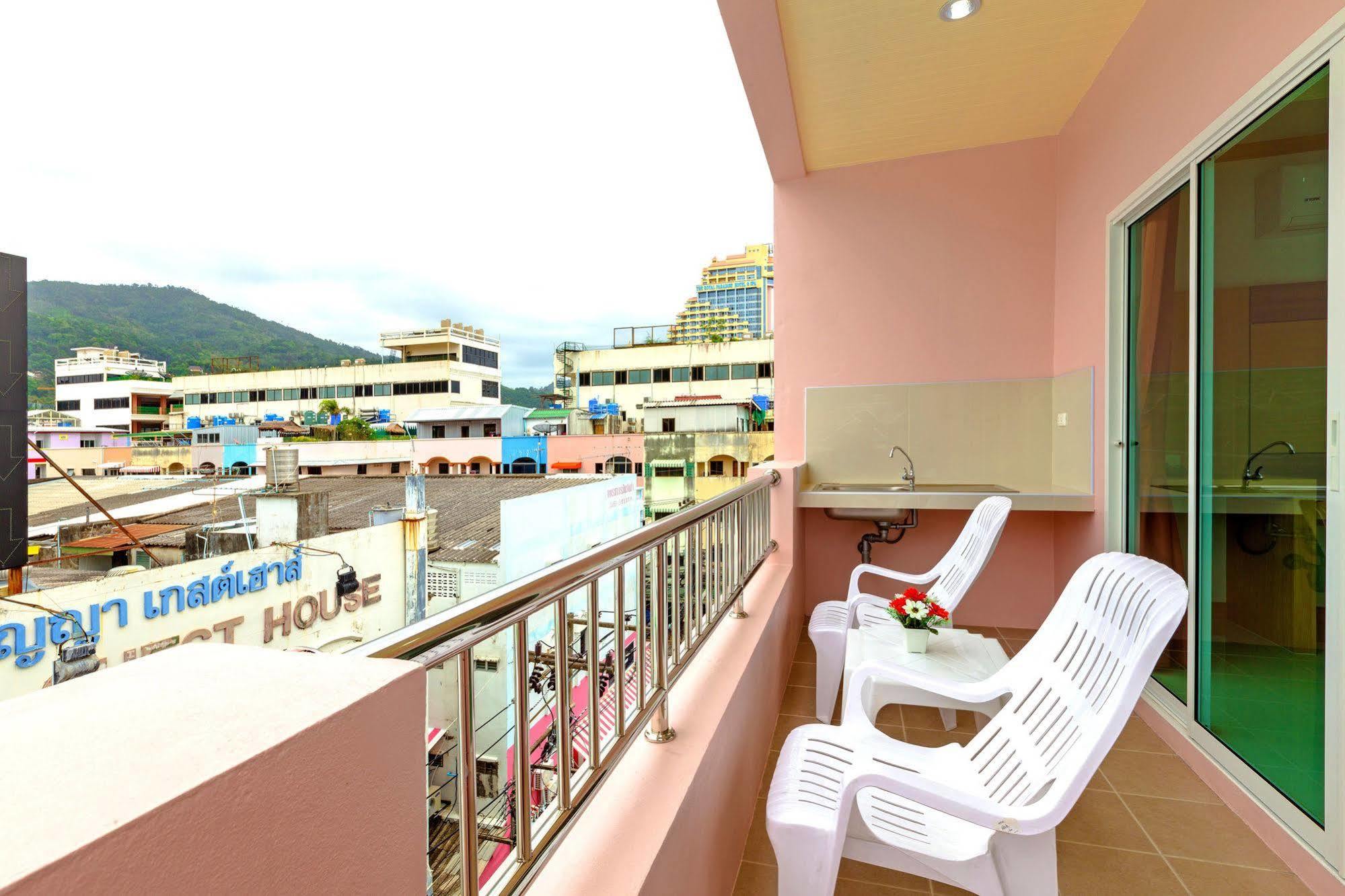Phusita Hotel - Sha Certified Patong Eksteriør bilde