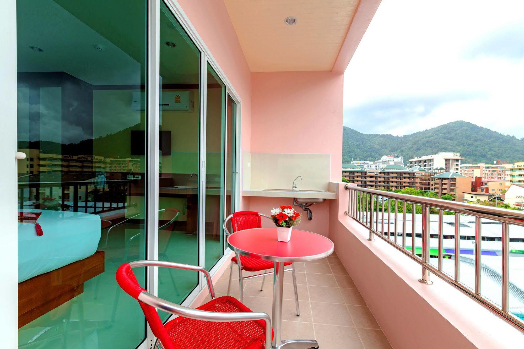 Phusita Hotel - Sha Certified Patong Eksteriør bilde