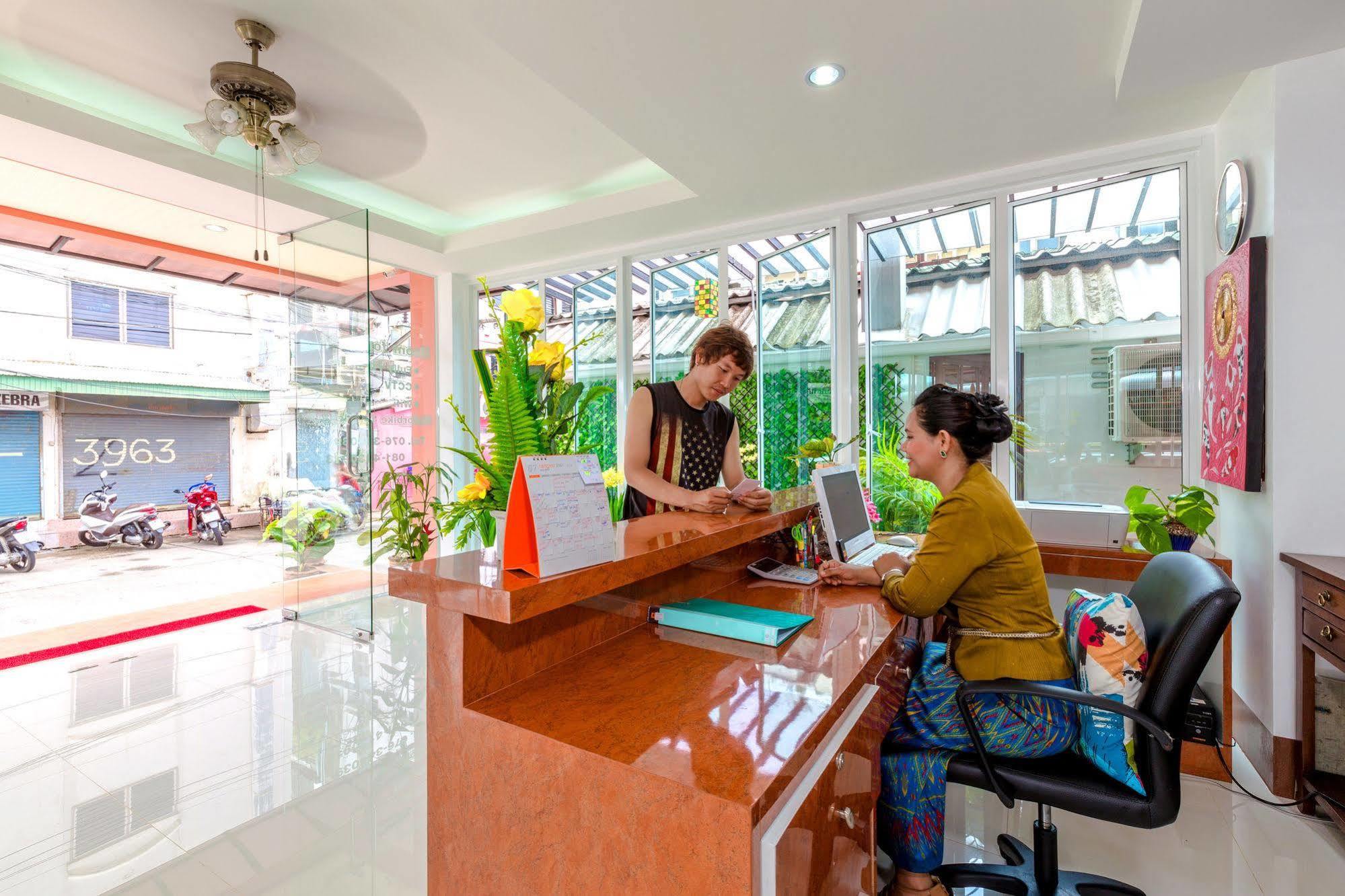 Phusita Hotel - Sha Certified Patong Eksteriør bilde